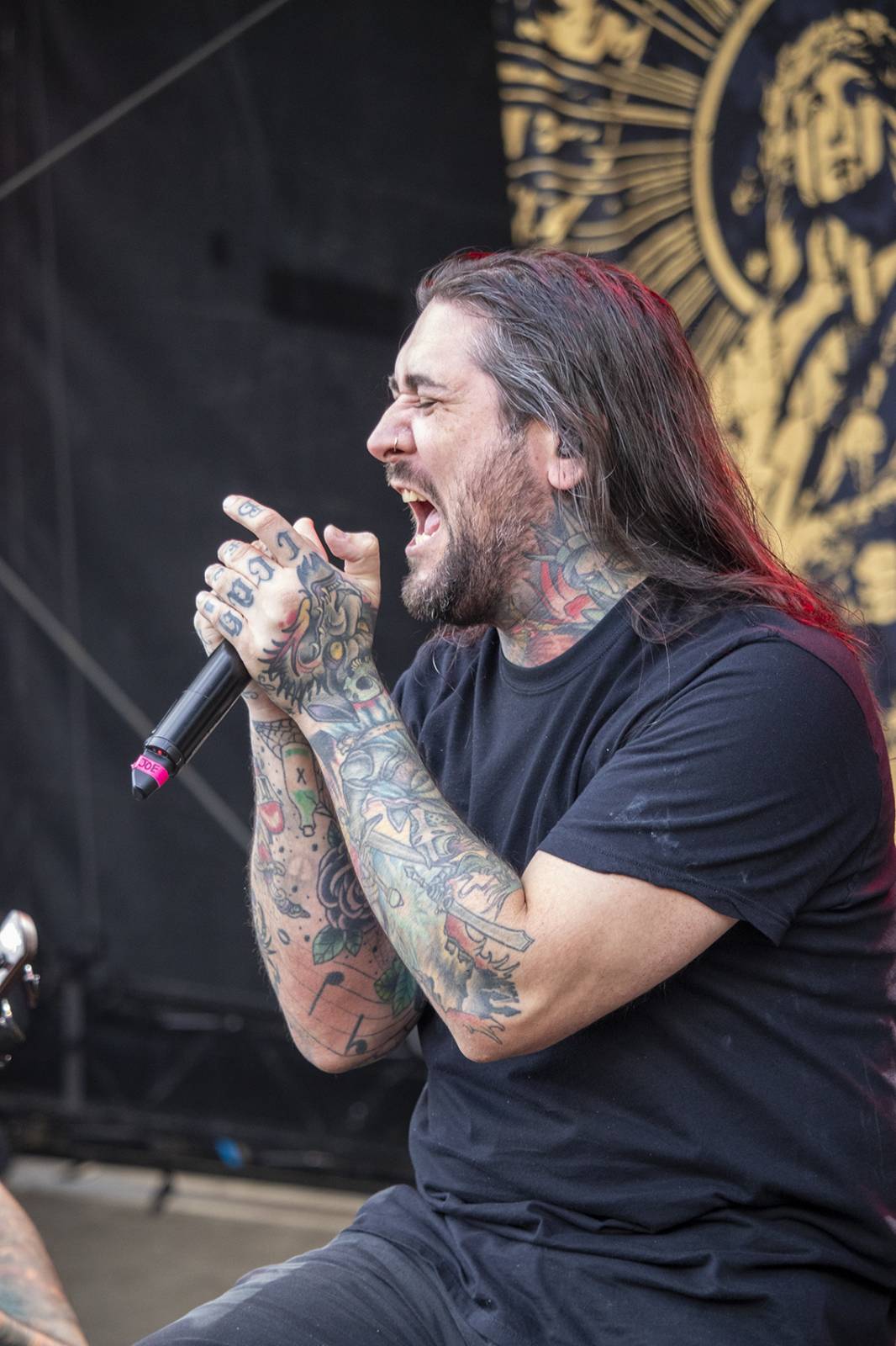 Pevností Josefov zase duní metal. První den Brutal Assault přivítal Beartooth, Heilung nebo Possessed