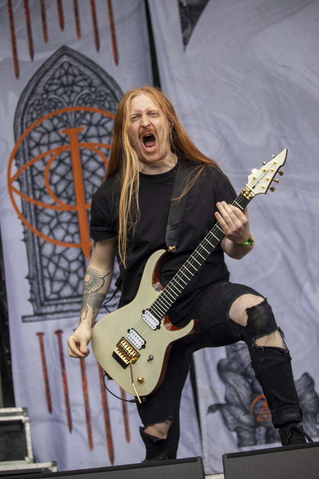 Pevností Josefov zase duní metal. První den Brutal Assault přivítal Beartooth, Heilung nebo Possessed