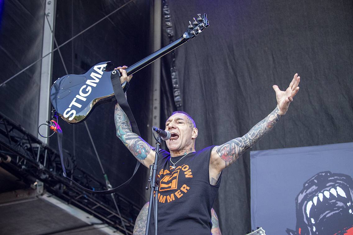 Pevností Josefov zase duní metal. První den Brutal Assault přivítal Beartooth, Heilung nebo Possessed