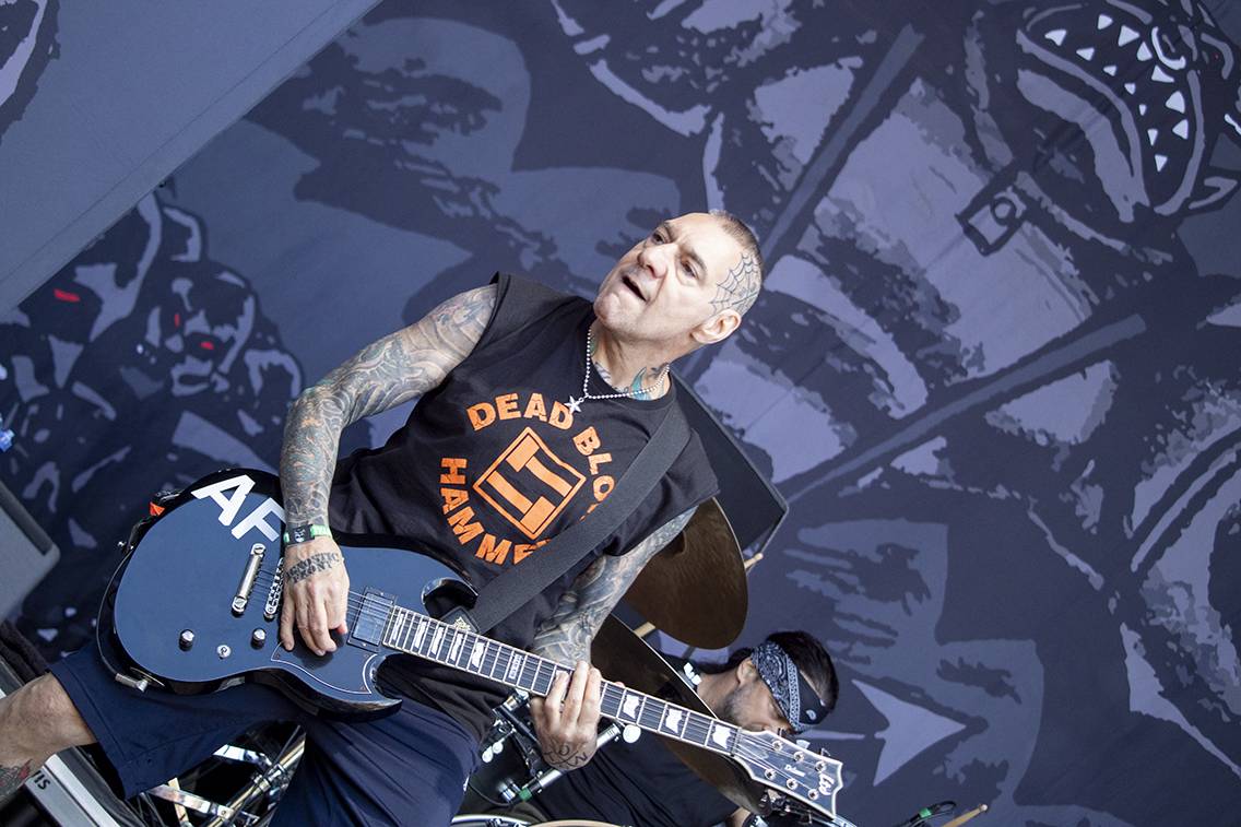 Pevností Josefov zase duní metal. První den Brutal Assault přivítal Beartooth, Heilung nebo Possessed