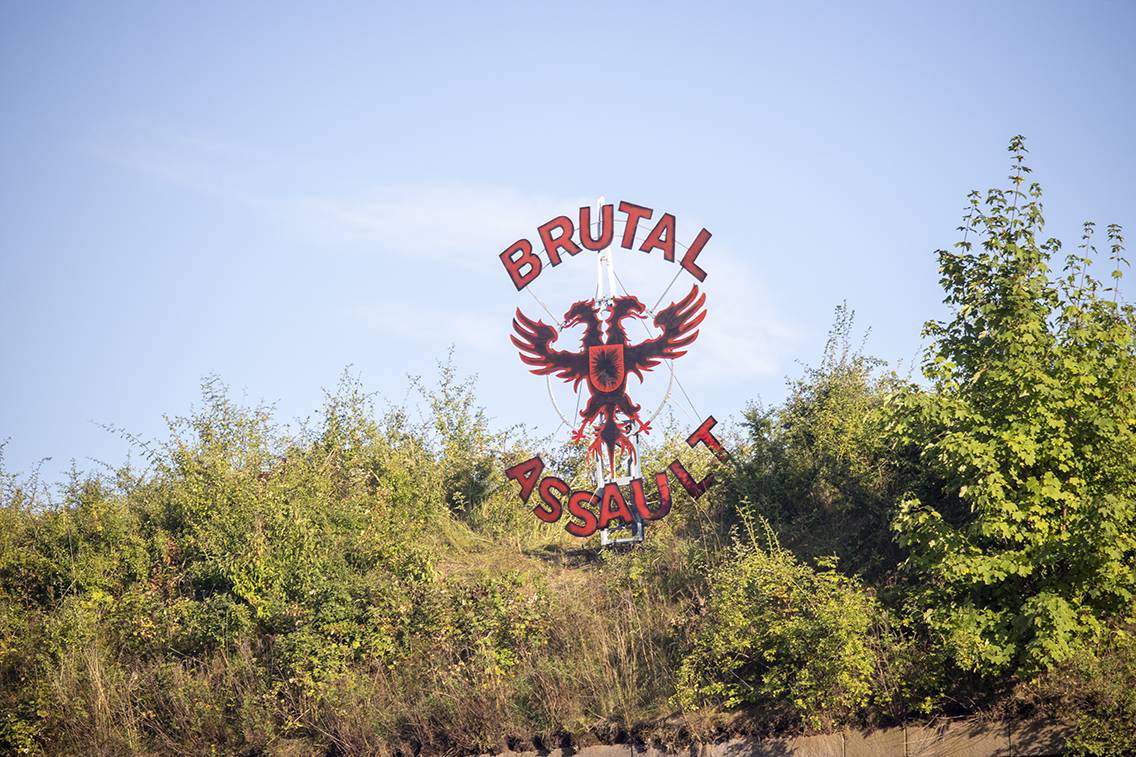 Pevností Josefov zase duní metal. První den Brutal Assault přivítal Beartooth, Heilung nebo Possessed