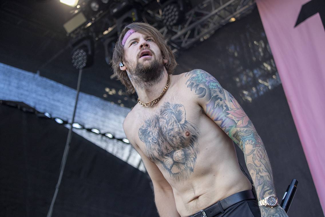 Pevností Josefov zase duní metal. První den Brutal Assault přivítal Beartooth, Heilung nebo Possessed