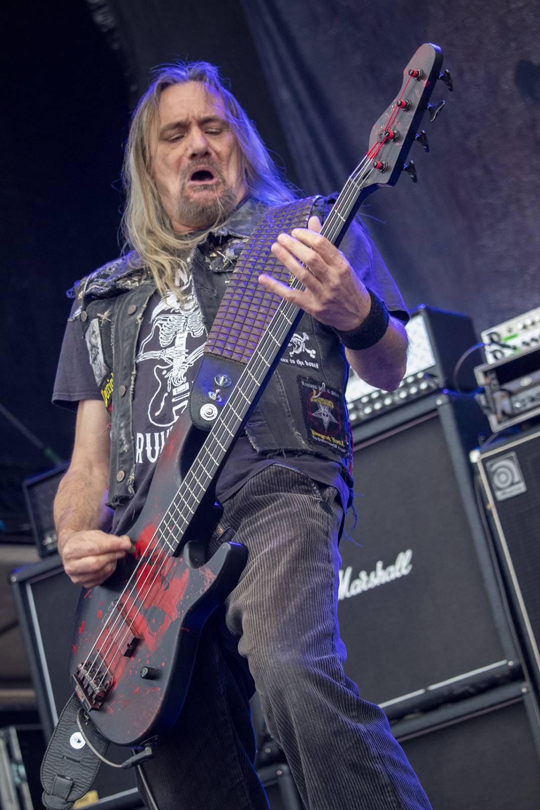 Pevností Josefov zase duní metal. První den Brutal Assault přivítal Beartooth, Heilung nebo Possessed