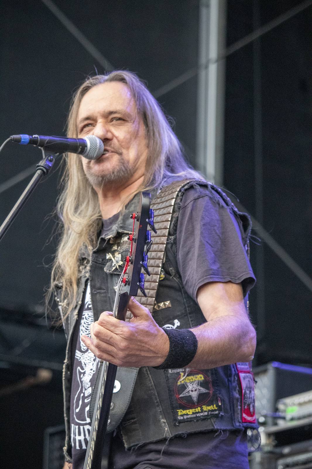 Pevností Josefov zase duní metal. První den Brutal Assault přivítal Beartooth, Heilung nebo Possessed