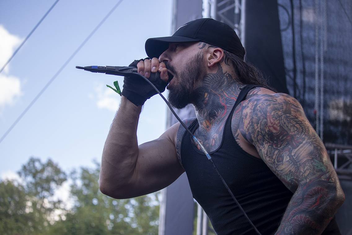 Hořící pochodeň v publiku i stage diving. Druhý den Brutal Assault rozvířili Get the Shot, In Flames nebo Sepultura