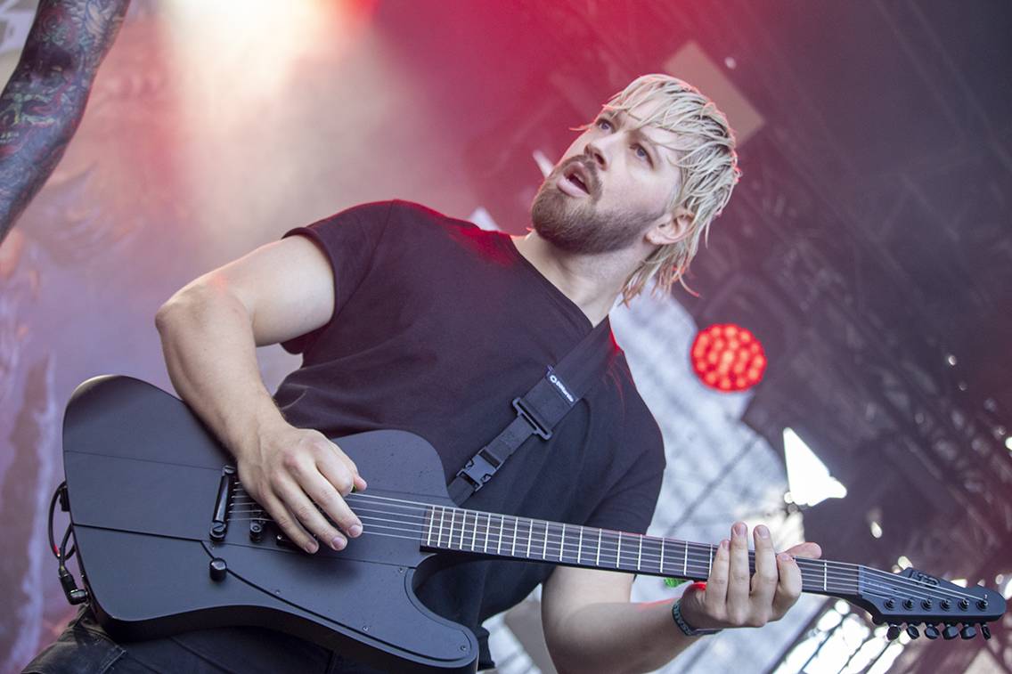Hořící pochodeň v publiku i stage diving. Druhý den Brutal Assault rozvířili Get the Shot, In Flames nebo Sepultura