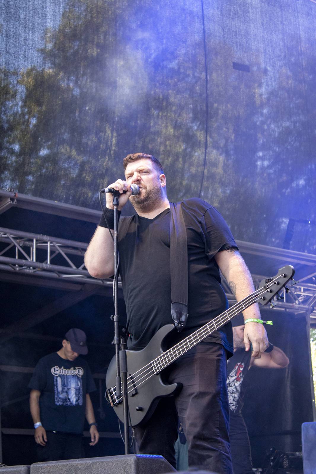 Hořící pochodeň v publiku i stage diving. Druhý den Brutal Assault rozvířili Get the Shot, In Flames nebo Sepultura