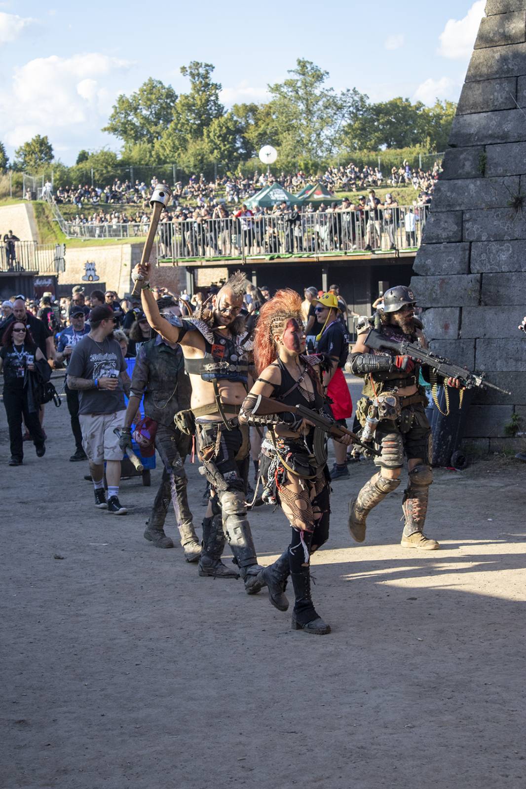 Hořící pochodeň v publiku i stage diving. Druhý den Brutal Assault rozvířili Get the Shot, In Flames nebo Sepultura