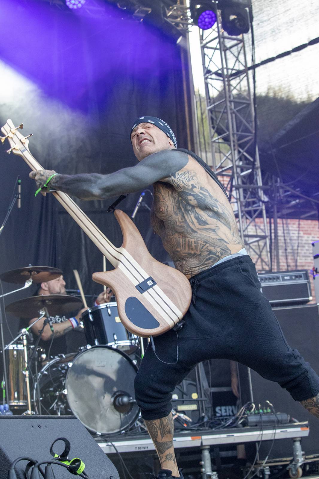 Hořící pochodeň v publiku i stage diving. Druhý den Brutal Assault rozvířili Get the Shot, In Flames nebo Sepultura