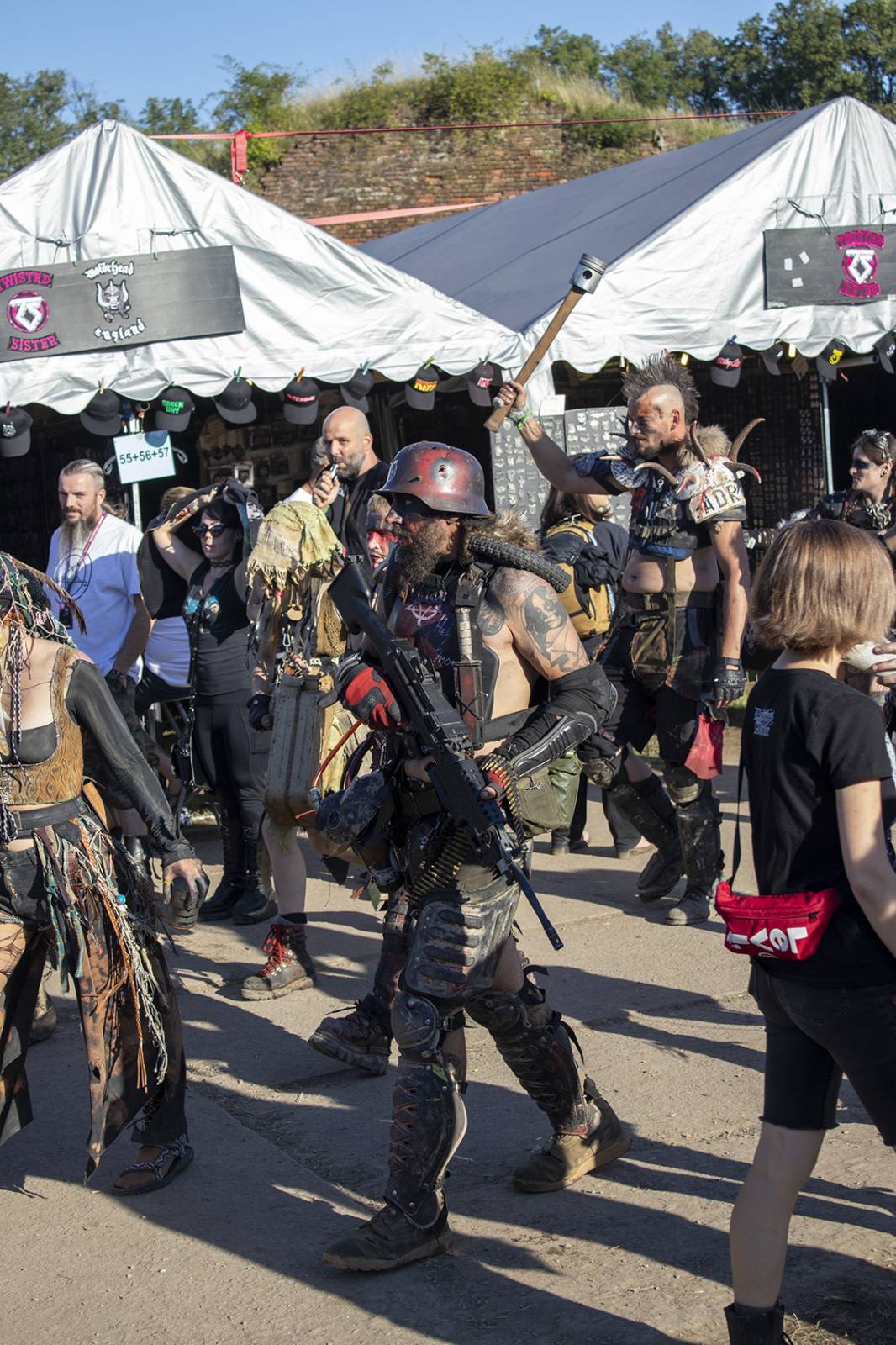 Hořící pochodeň v publiku i stage diving. Druhý den Brutal Assault rozvířili Get the Shot, In Flames nebo Sepultura