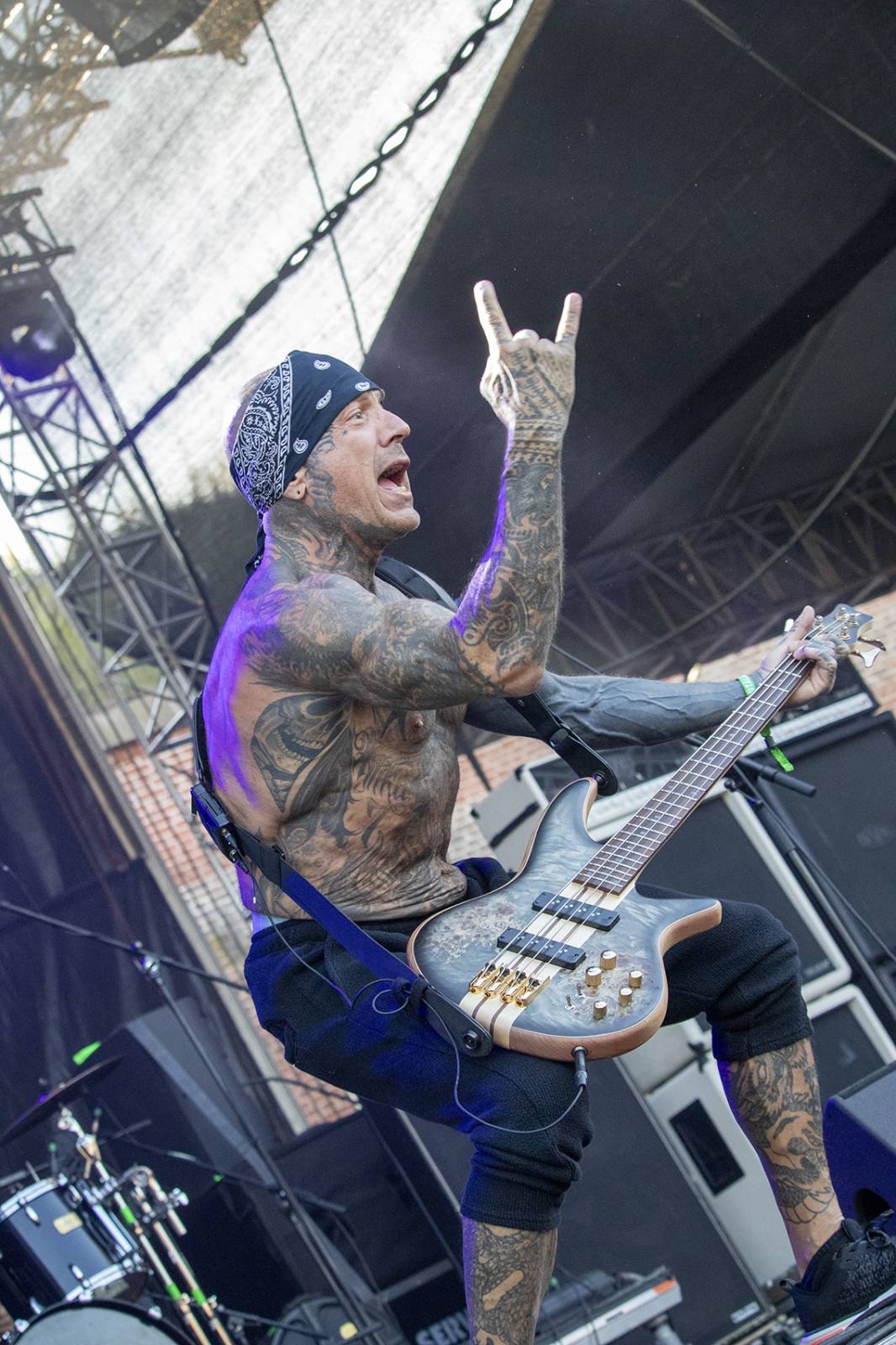 Hořící pochodeň v publiku i stage diving. Druhý den Brutal Assault rozvířili Get the Shot, In Flames nebo Sepultura