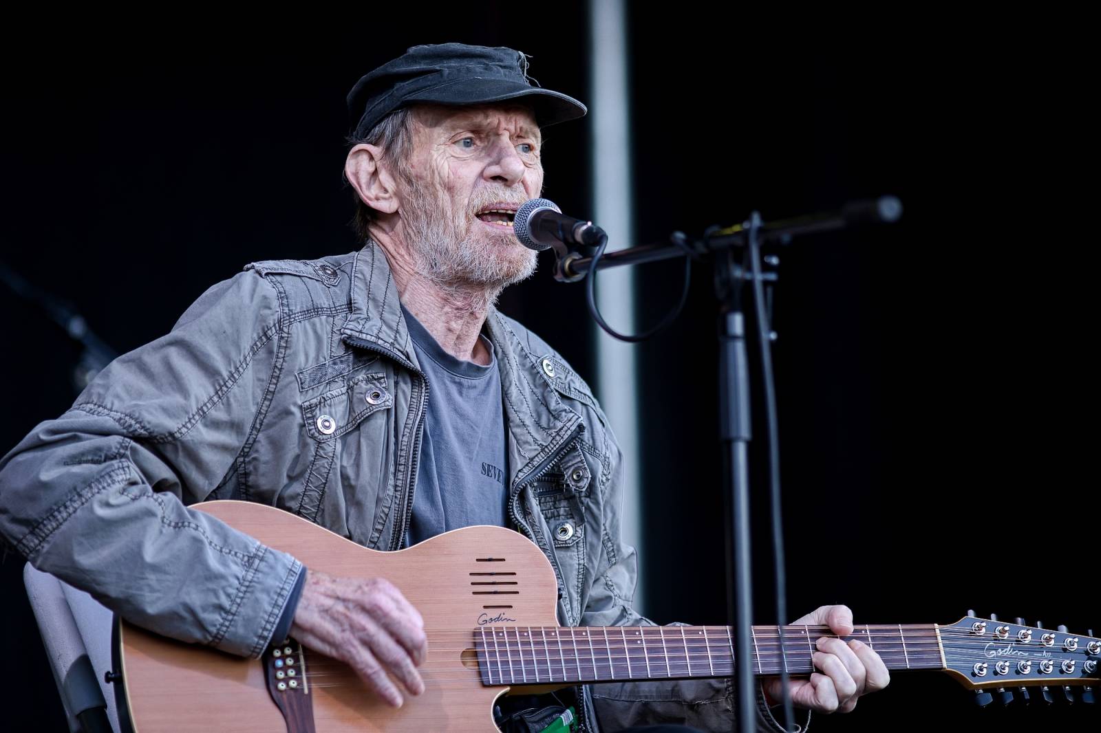 Keltská noc v Harrachově: Pod skokanskými můstky řádili Dymytry, Cocotte Minute i Vypsaná fiXa