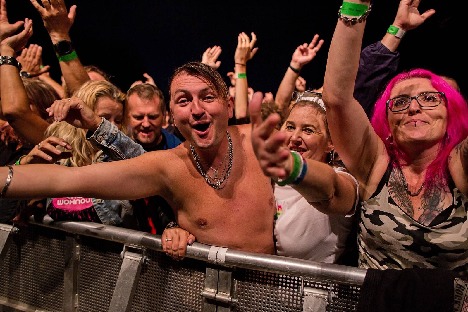 Keltská noc v Harrachově: Pod skokanskými můstky řádili Dymytry, Cocotte Minute i Vypsaná fiXa