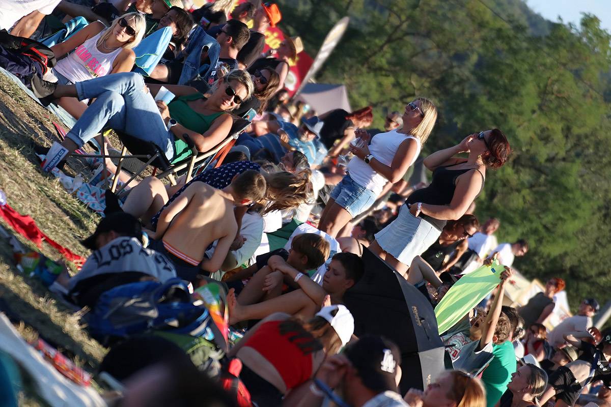 Na Veveří řádili No Name, Dymytry, Wanastowi Vjecy i ohniví Kabáti