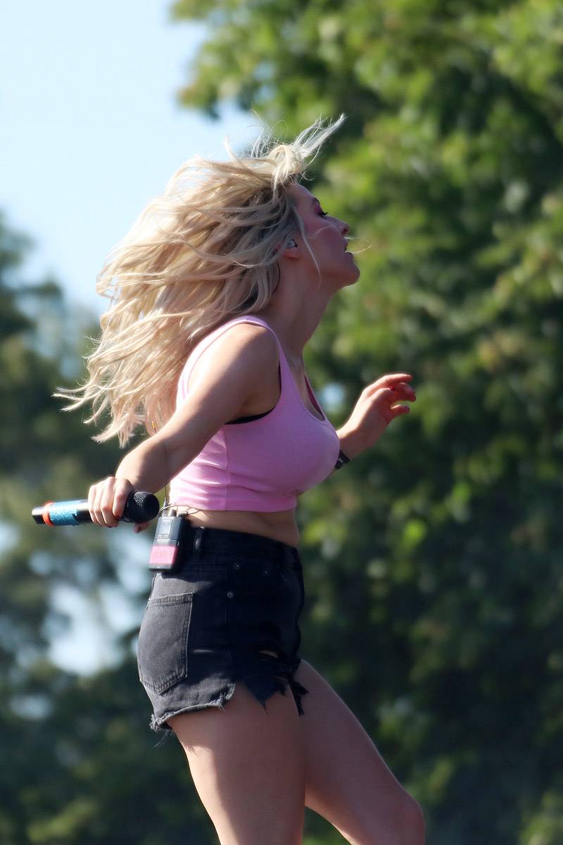 Na Veveří řádili No Name, Dymytry, Wanastowi Vjecy i ohniví Kabáti