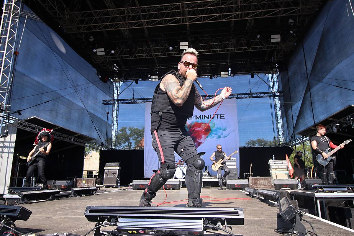 Na Veveří řádili No Name, Dymytry, Wanastowi Vjecy i ohniví Kabáti