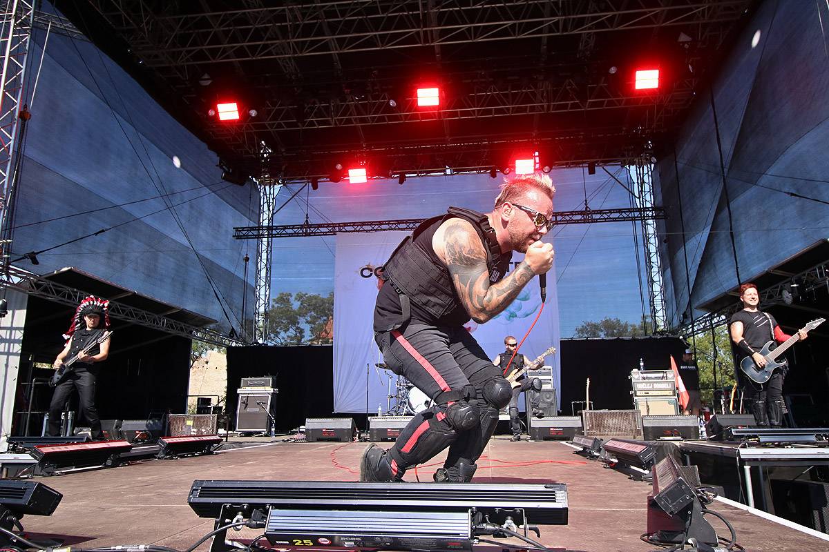 Na Veveří řádili No Name, Dymytry, Wanastowi Vjecy i ohniví Kabáti