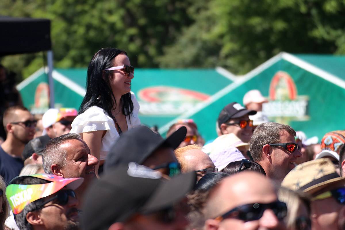 Na Veveří řádili No Name, Dymytry, Wanastowi Vjecy i ohniví Kabáti