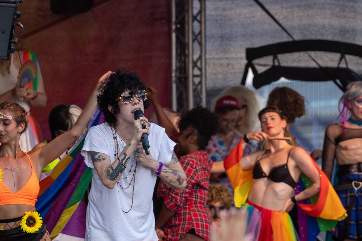 Prague Pride vévodila LP, na Letnou si odskočila z natáčení videoklipu