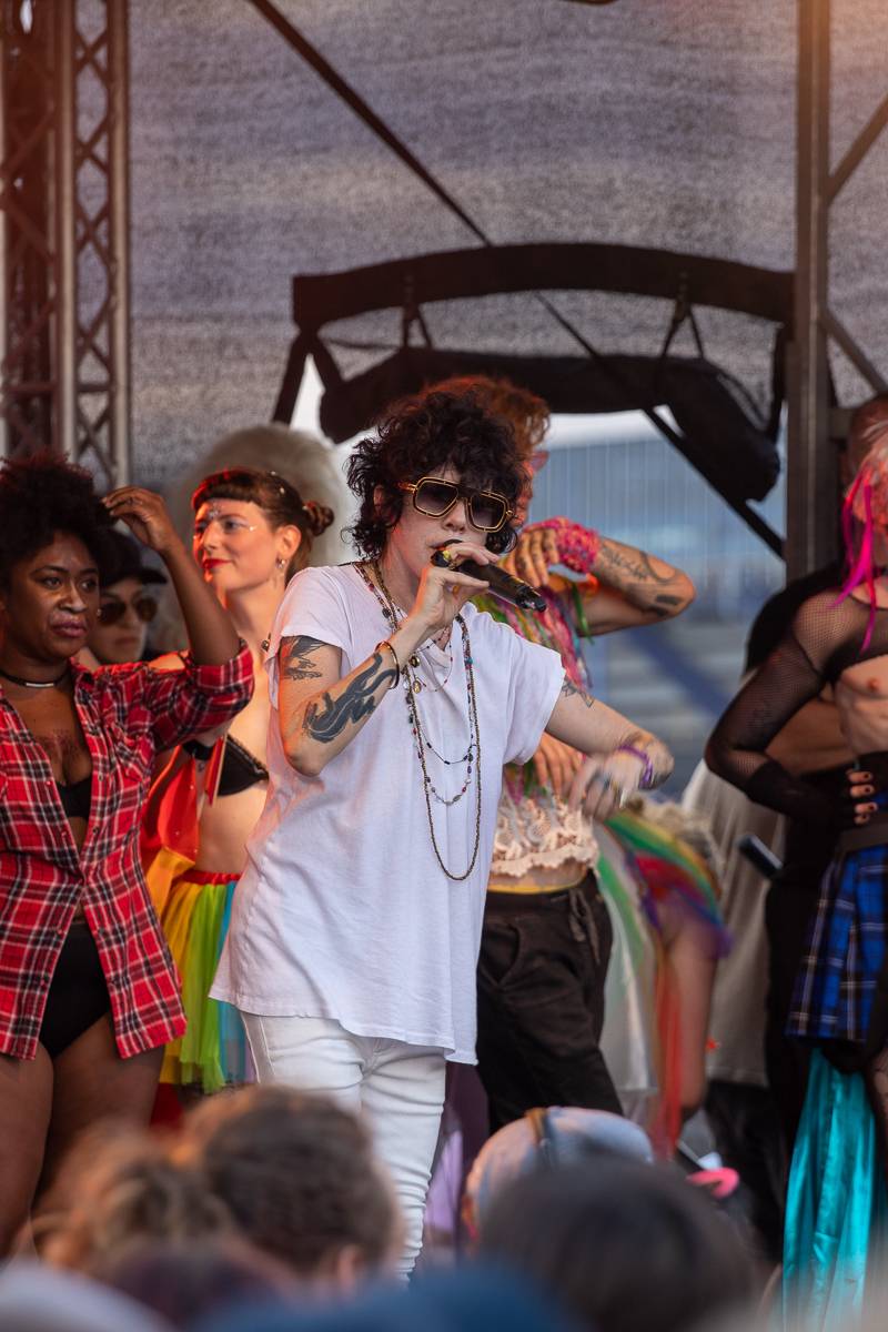 Prague Pride vévodila LP, na Letnou si odskočila z natáčení videoklipu