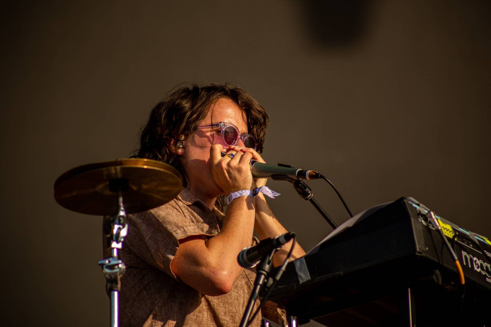 Třpytivý Grape Festival přivítal M83, Annet X i Paulieho Garanda se Zeou