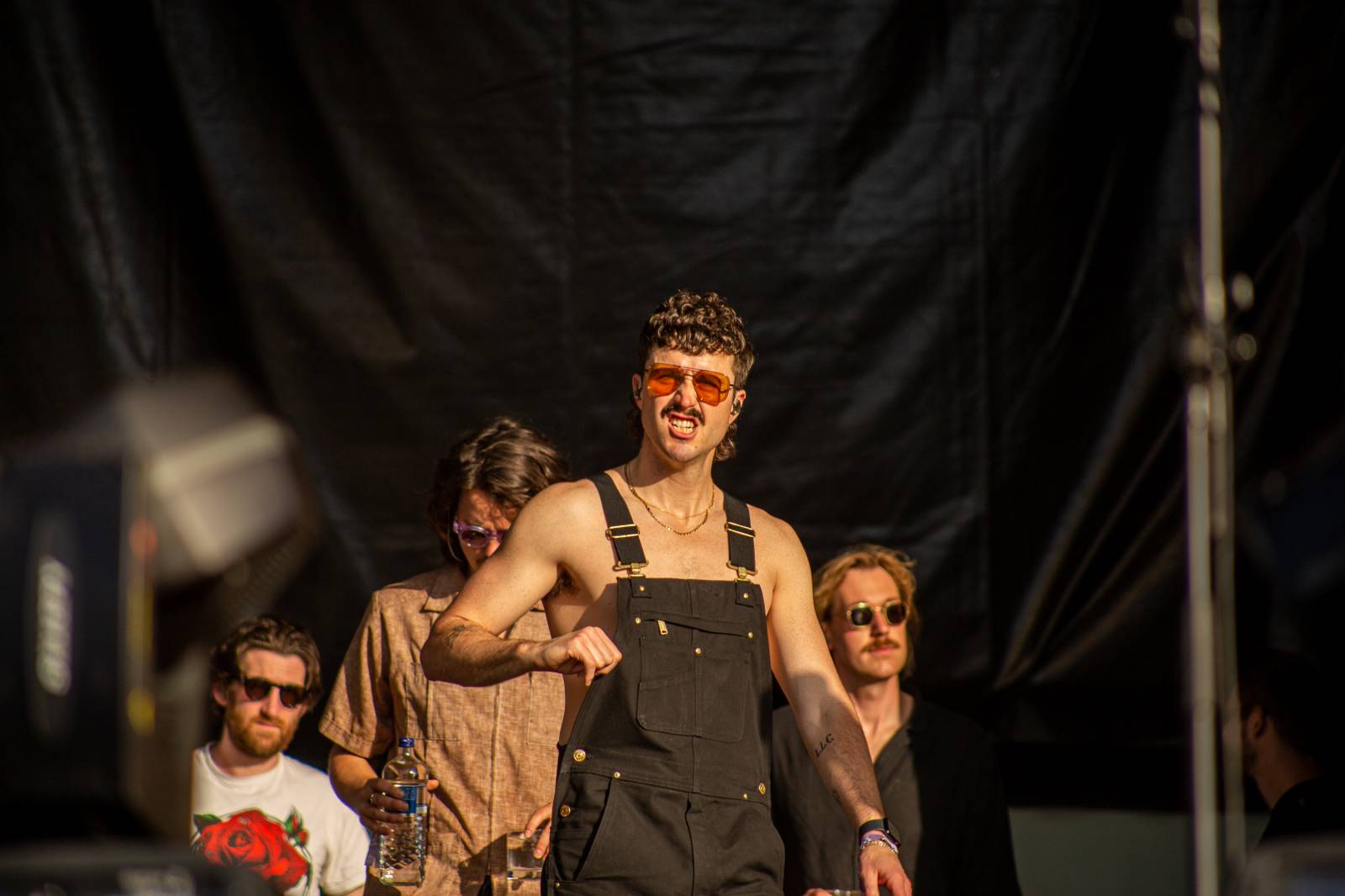 Třpytivý Grape Festival přivítal M83, Annet X i Paulieho Garanda se Zeou