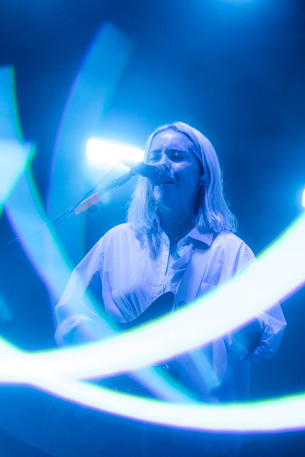 Macklemore obdivoval na Szigetu krásné ženy, zpěvačka Amyl and the Sniffers plivala na pódiu a Lorde zklamala