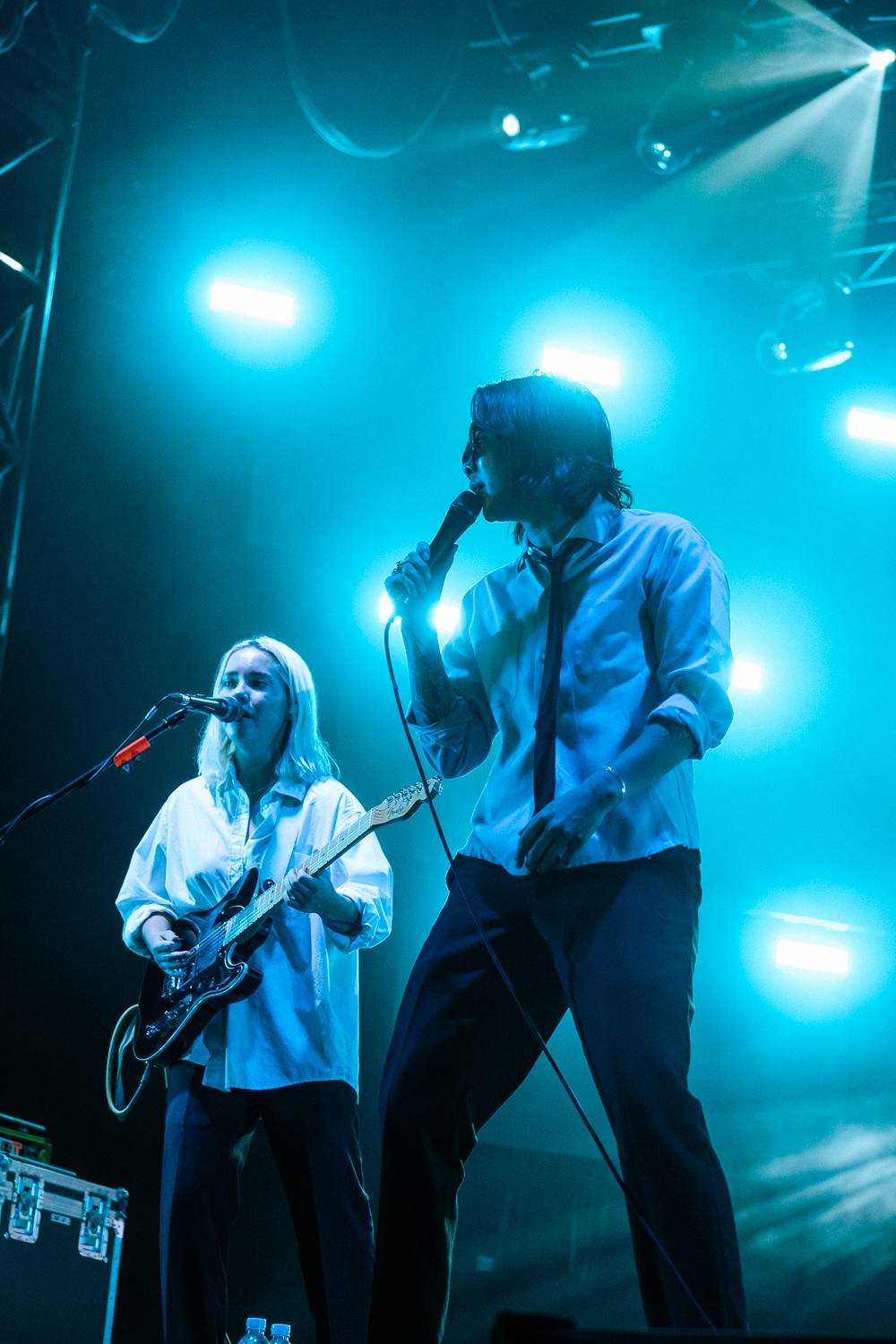 Macklemore obdivoval na Szigetu krásné ženy, zpěvačka Amyl and the Sniffers plivala na pódiu a Lorde zklamala