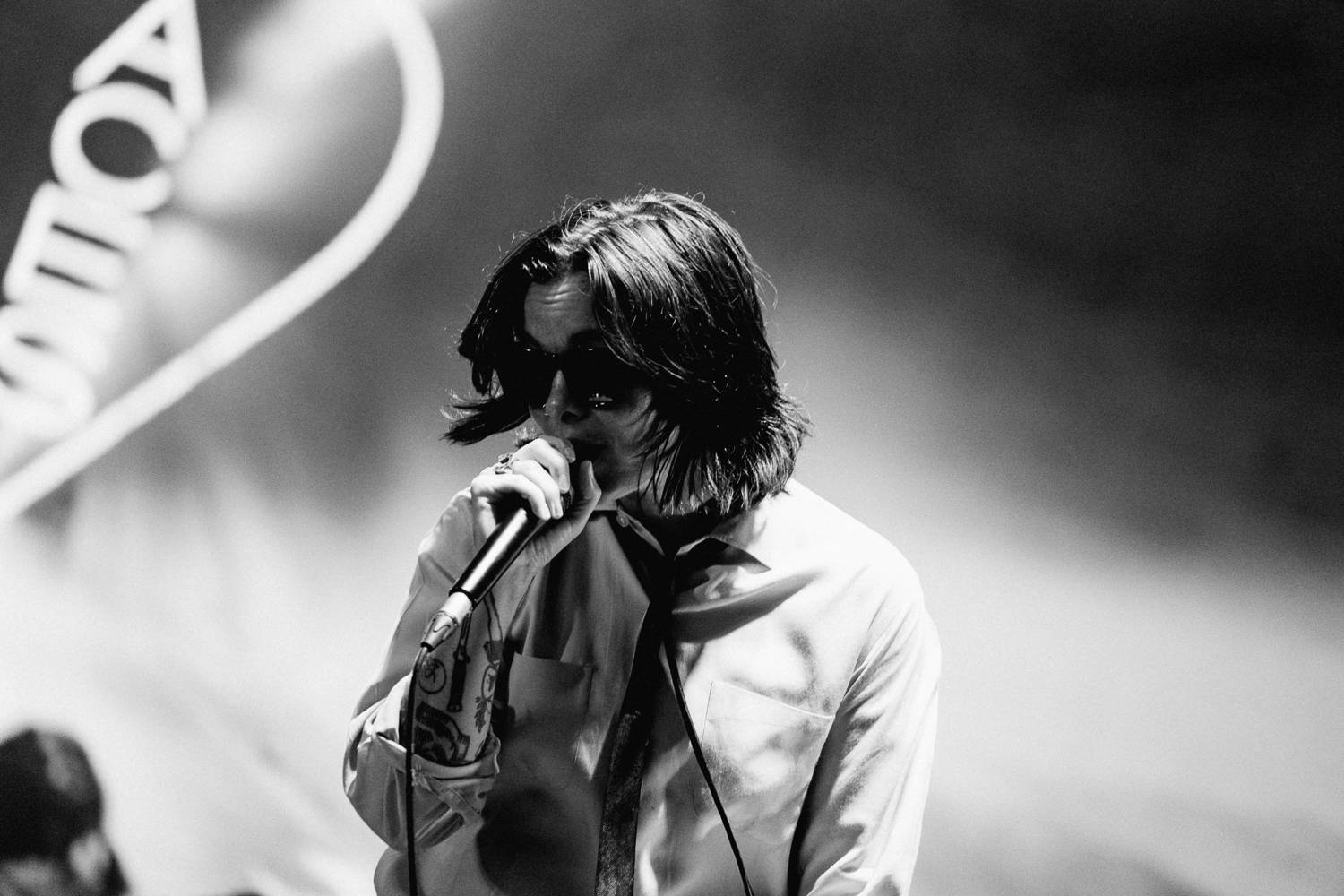 Macklemore obdivoval na Szigetu krásné ženy, zpěvačka Amyl and the Sniffers plivala na pódiu a Lorde zklamala