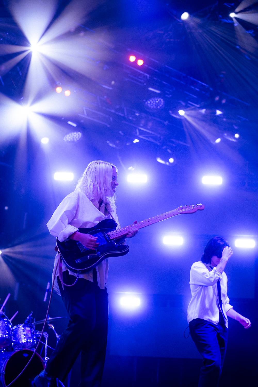 Macklemore obdivoval na Szigetu krásné ženy, zpěvačka Amyl and the Sniffers plivala na pódiu a Lorde zklamala