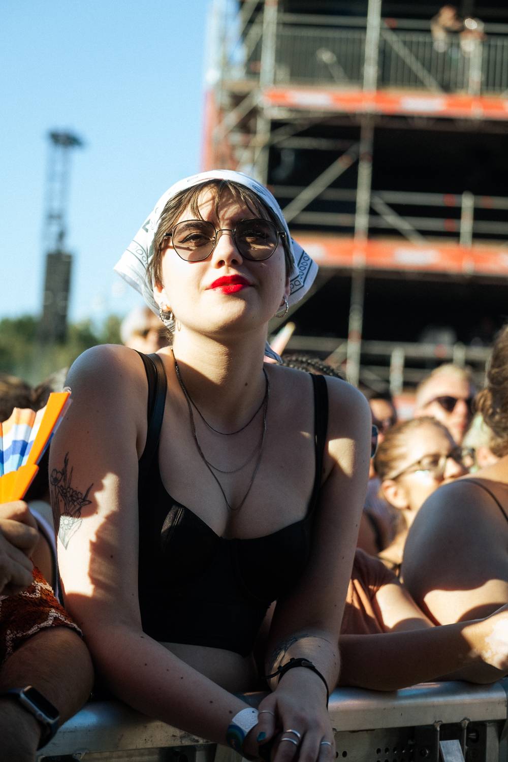 Macklemore obdivoval na Szigetu krásné ženy, zpěvačka Amyl and the Sniffers plivala na pódiu a Lorde zklamala