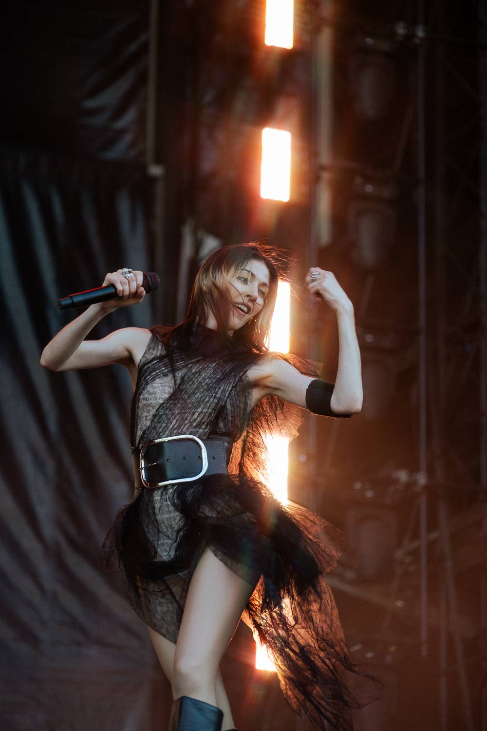 Macklemore obdivoval na Szigetu krásné ženy, zpěvačka Amyl and the Sniffers plivala na pódiu a Lorde zklamala