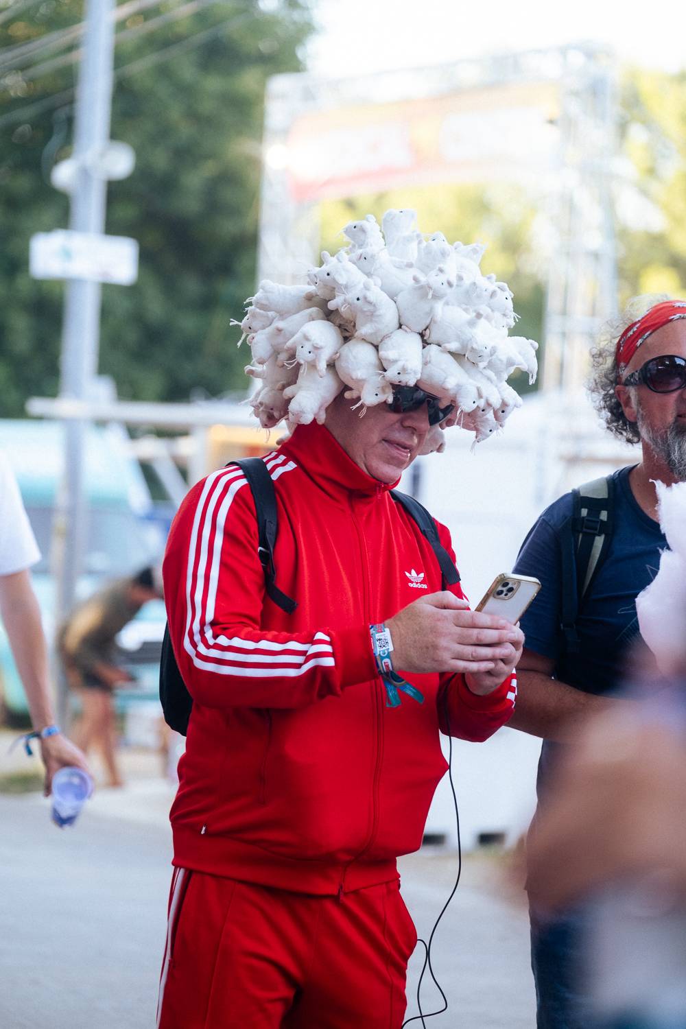 Macklemore obdivoval na Szigetu krásné ženy, zpěvačka Amyl and the Sniffers plivala na pódiu a Lorde zklamala