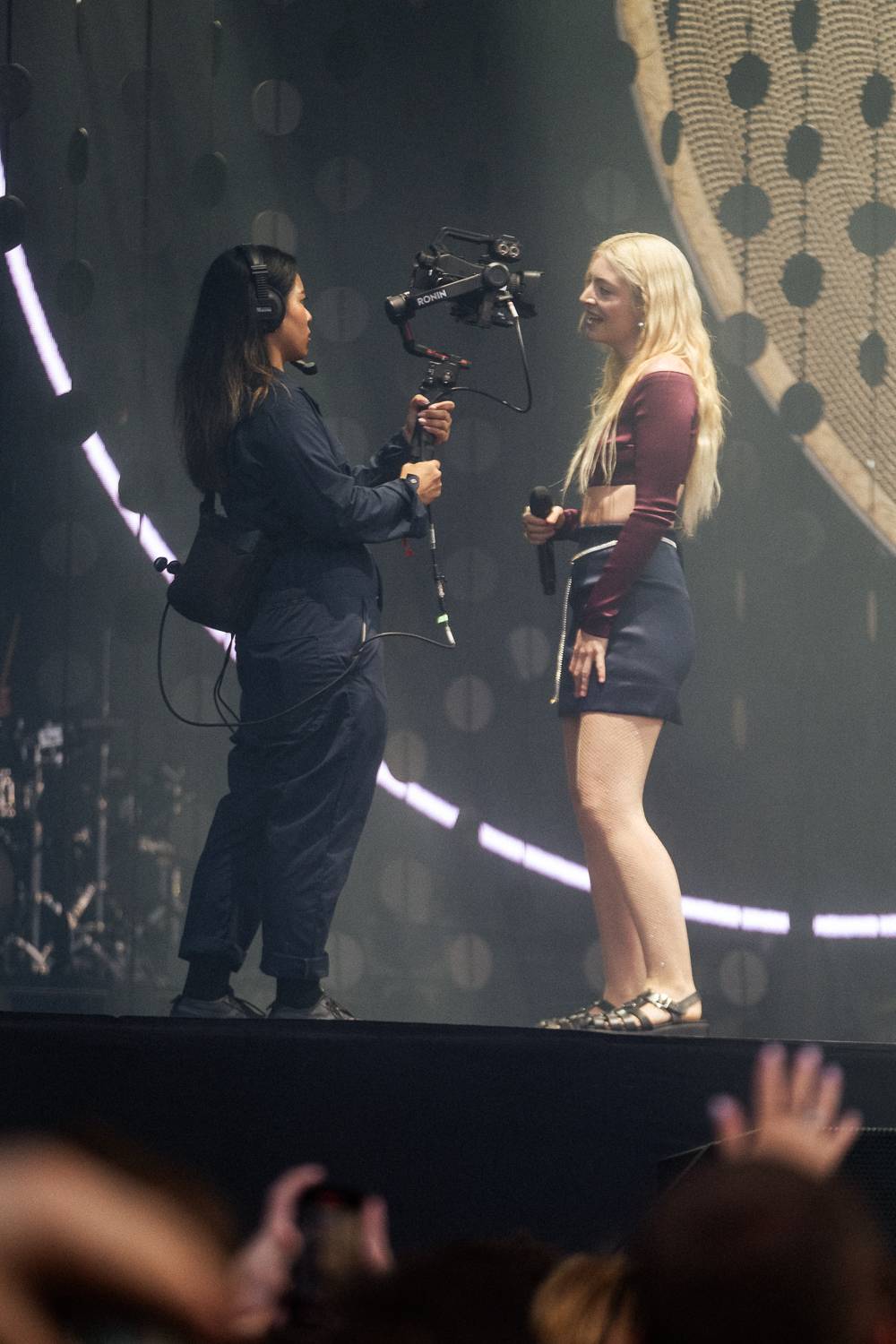 Macklemore obdivoval na Szigetu krásné ženy, zpěvačka Amyl and the Sniffers plivala na pódiu a Lorde zklamala