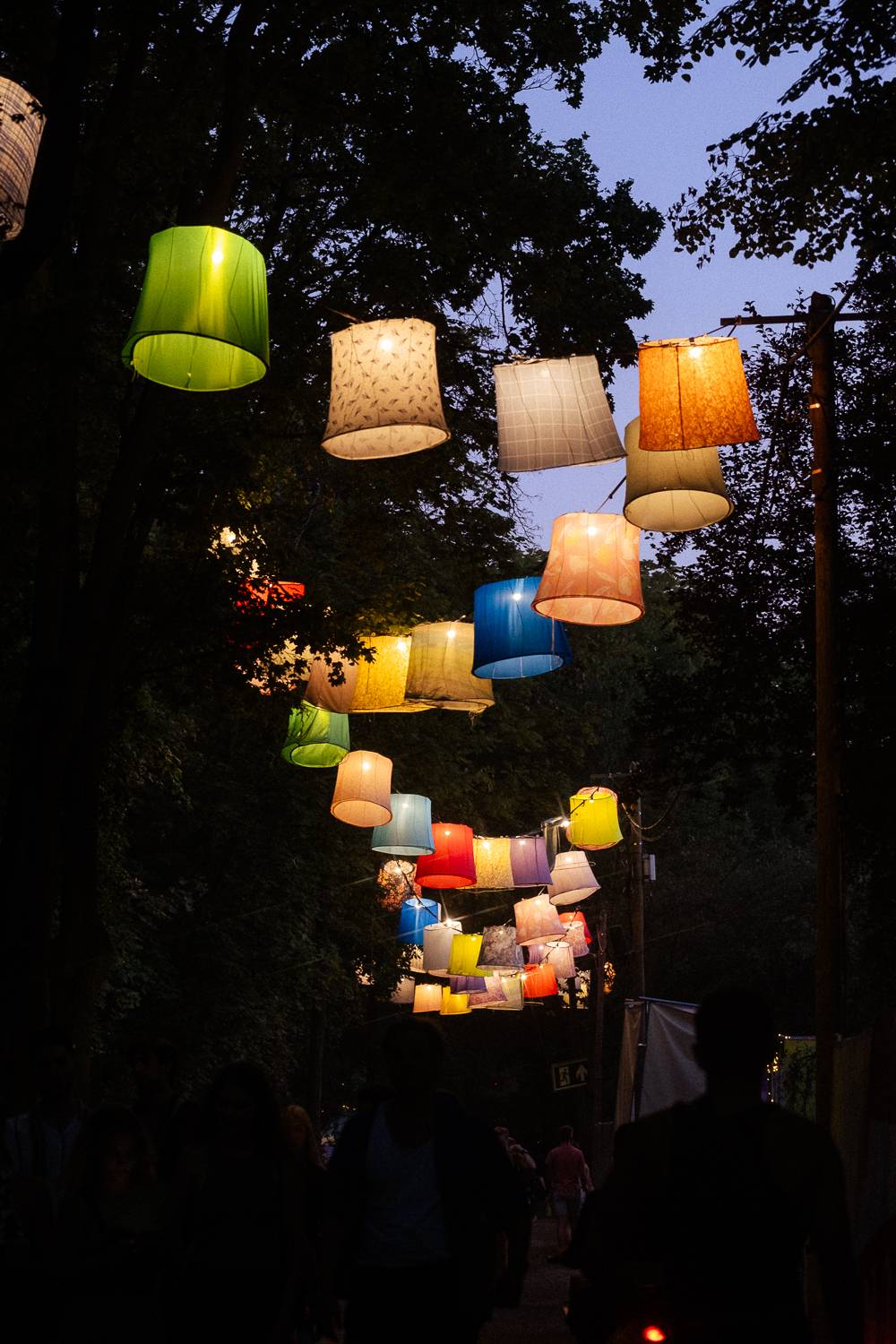 Macklemore obdivoval na Szigetu krásné ženy, zpěvačka Amyl and the Sniffers plivala na pódiu a Lorde zklamala