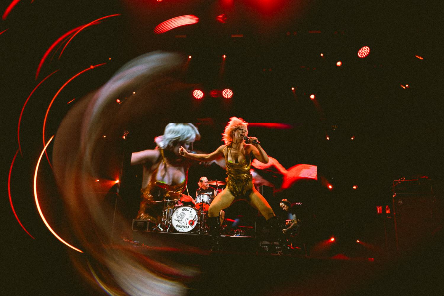 Macklemore obdivoval na Szigetu krásné ženy, zpěvačka Amyl and the Sniffers plivala na pódiu a Lorde zklamala