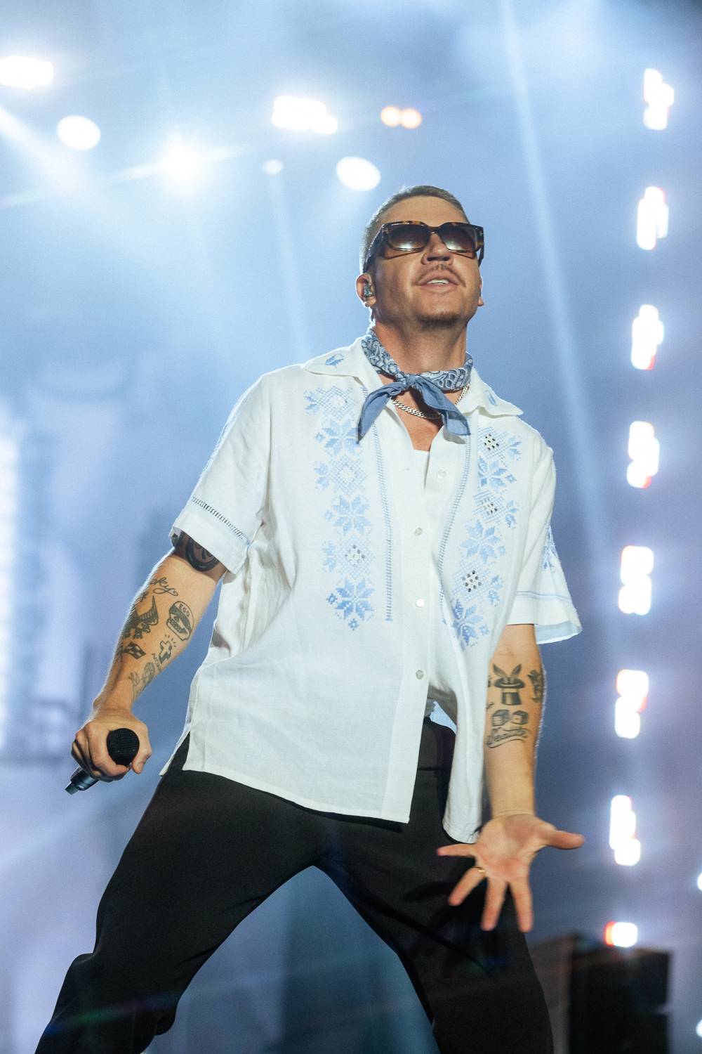 Macklemore obdivoval na Szigetu krásné ženy, zpěvačka Amyl and the Sniffers plivala na pódiu a Lorde zklamala