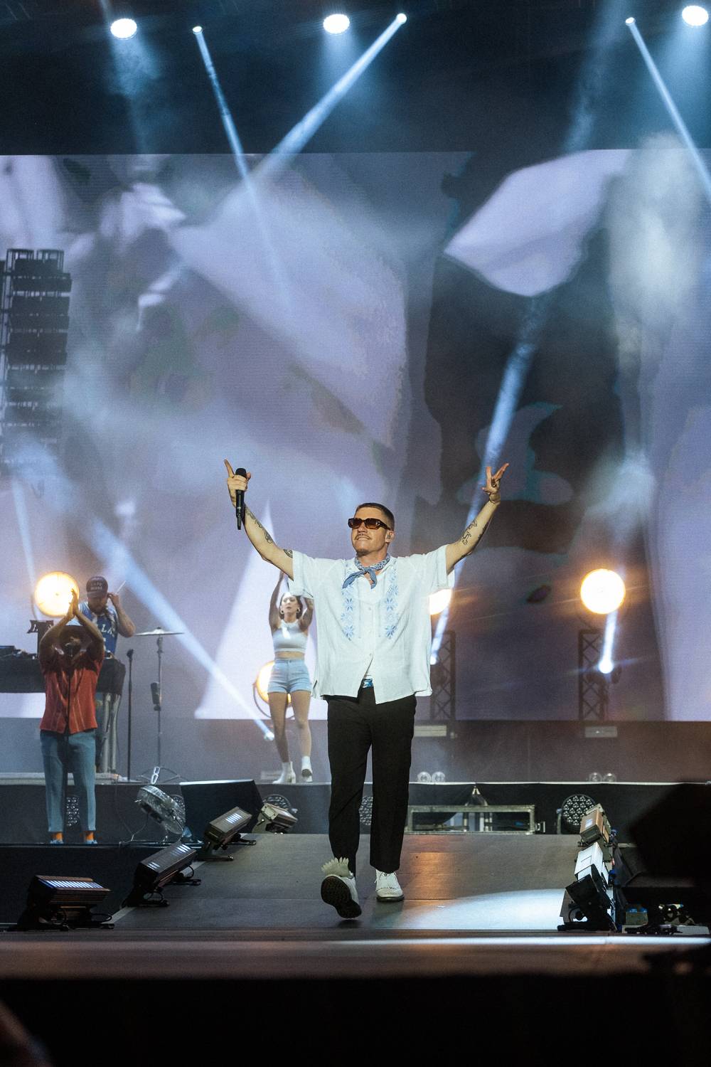 Macklemore obdivoval na Szigetu krásné ženy, zpěvačka Amyl and the Sniffers plivala na pódiu a Lorde zklamala