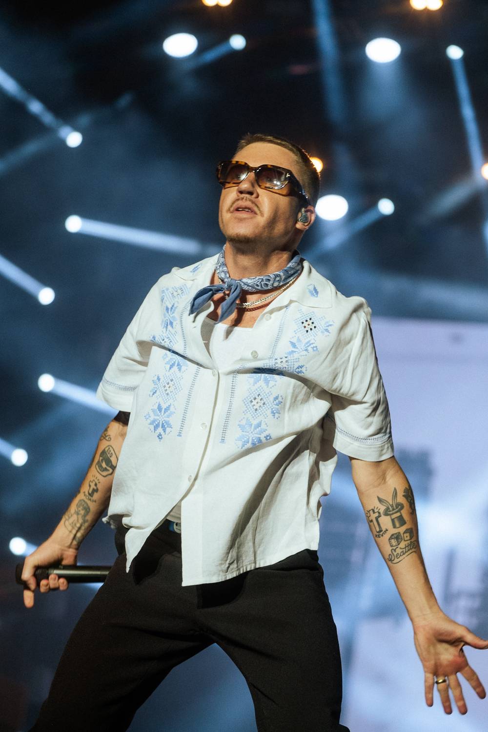 Macklemore obdivoval na Szigetu krásné ženy, zpěvačka Amyl and the Sniffers plivala na pódiu a Lorde zklamala