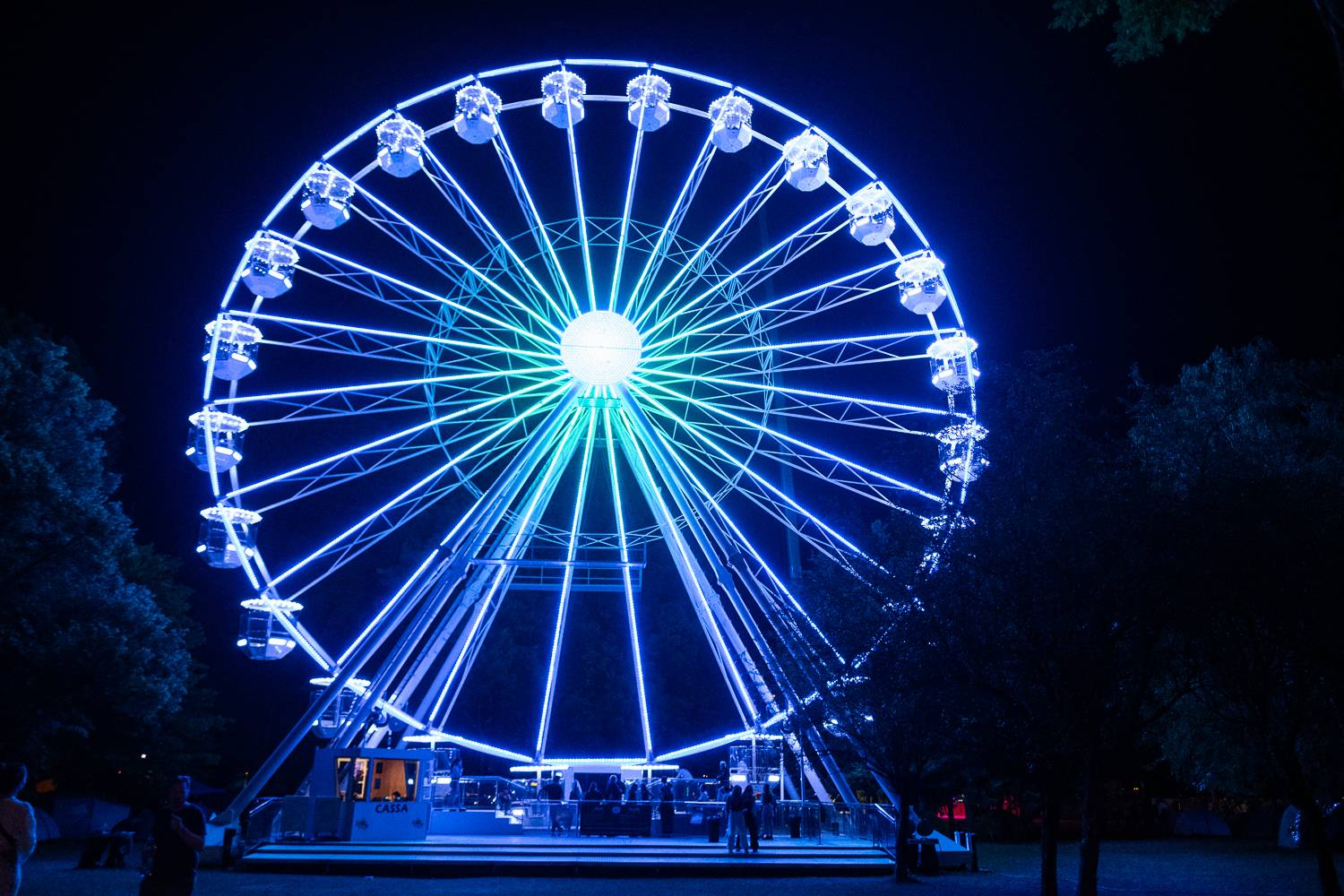 Macklemore obdivoval na Szigetu krásné ženy, zpěvačka Amyl and the Sniffers plivala na pódiu a Lorde zklamala