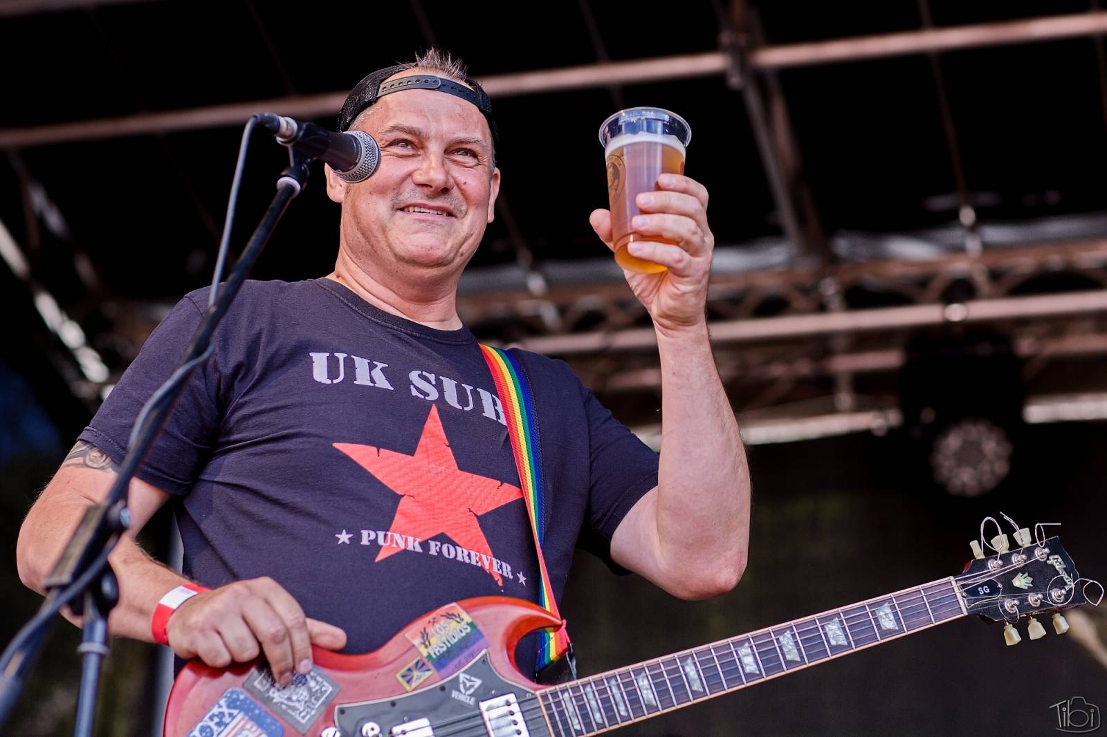 Pod skokanskými můstky v Harrachově se zpívalo. Keltská noc přivezla Tři sestry, Totální nasazení i E!E