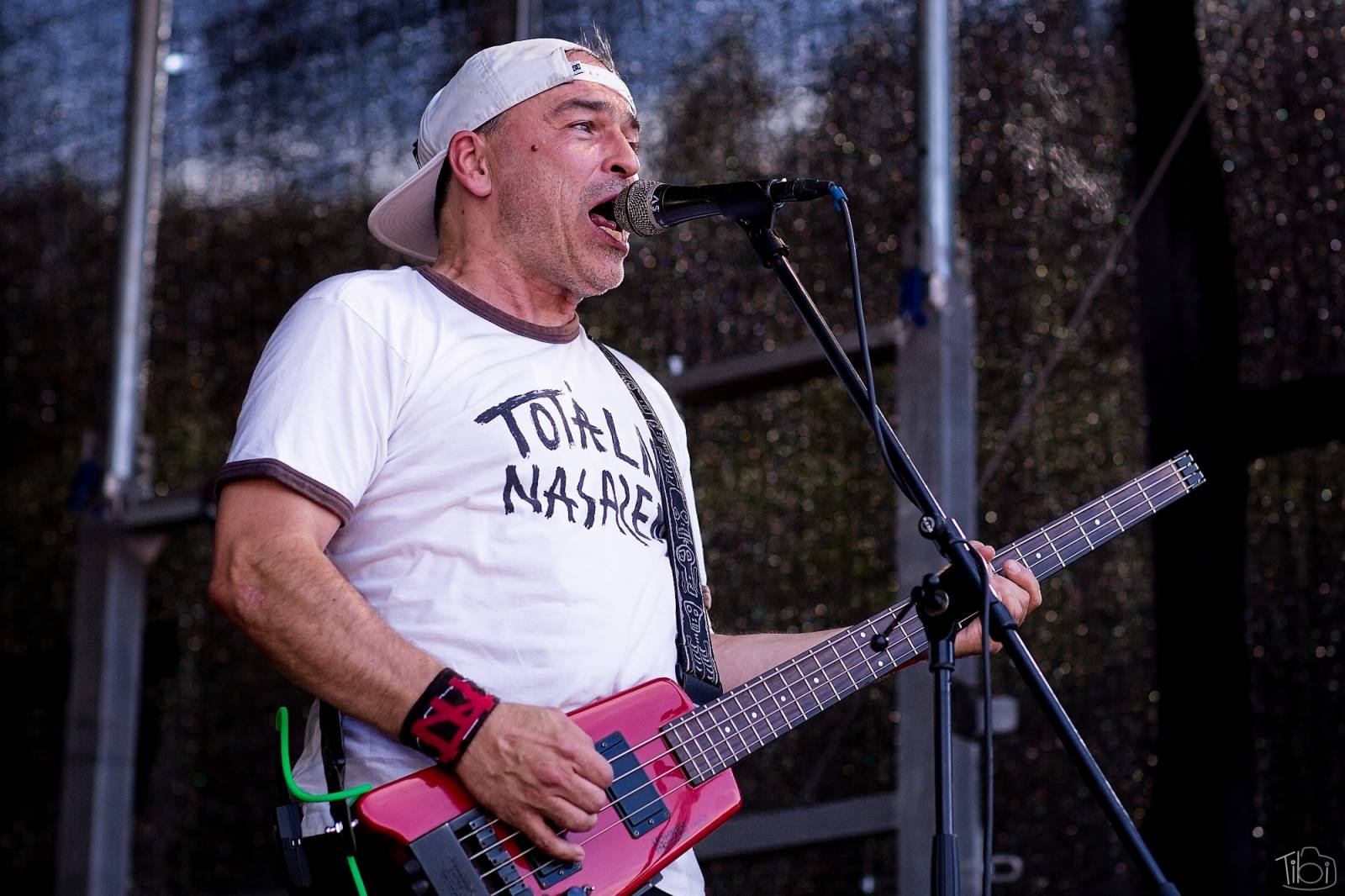 Pod skokanskými můstky v Harrachově se zpívalo. Keltská noc přivezla Tři sestry, Totální nasazení i E!E