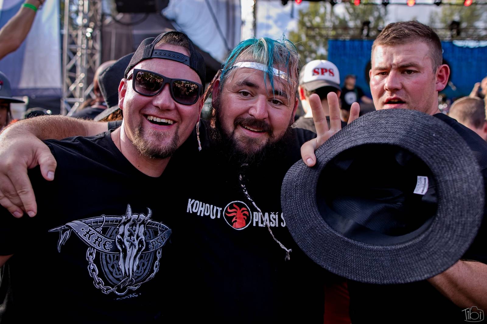 Pod skokanskými můstky v Harrachově se zpívalo. Keltská noc přivezla Tři sestry, Totální nasazení i E!E