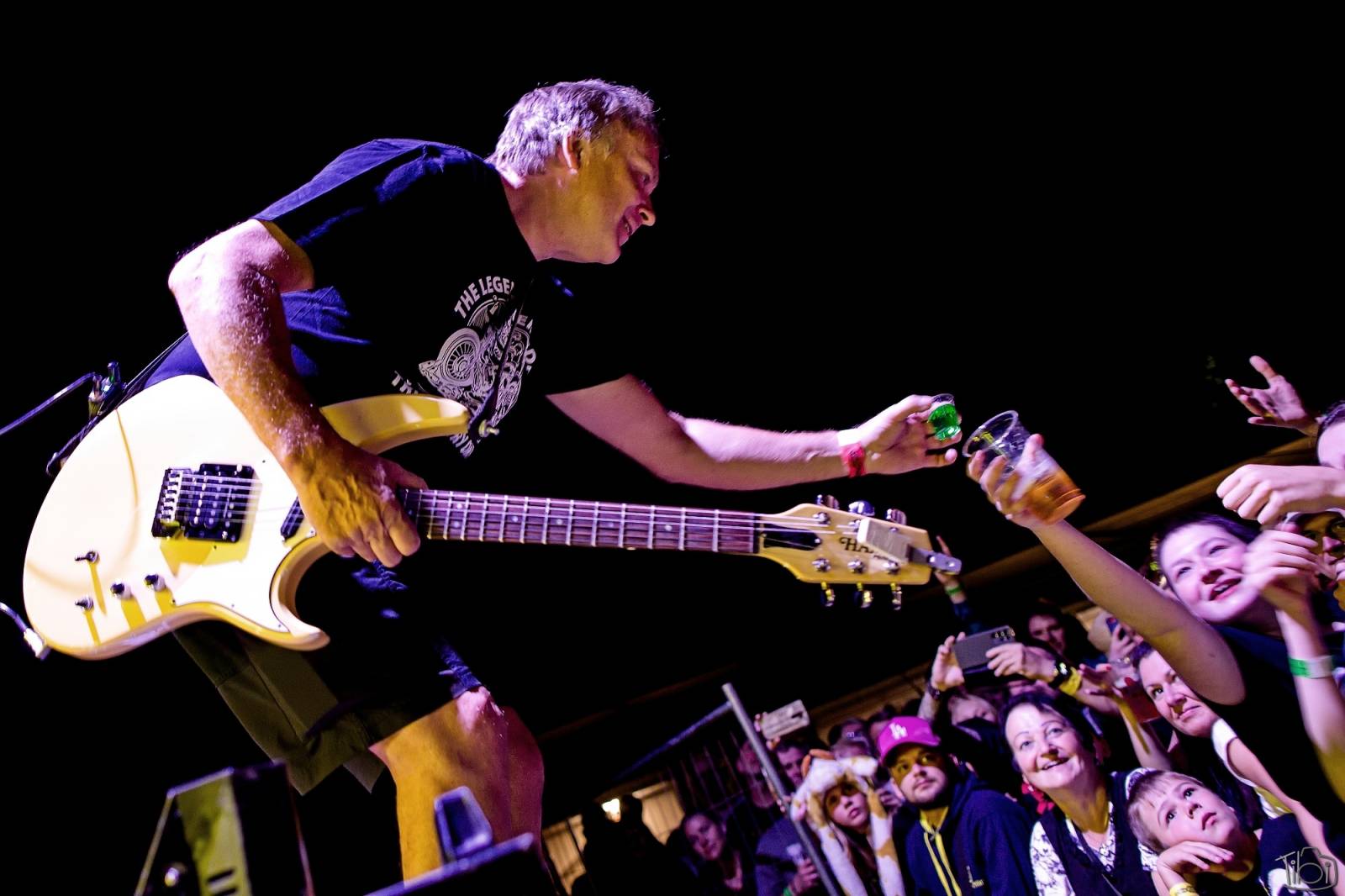 Pod skokanskými můstky v Harrachově se zpívalo. Keltská noc přivezla Tři sestry, Totální nasazení i E!E