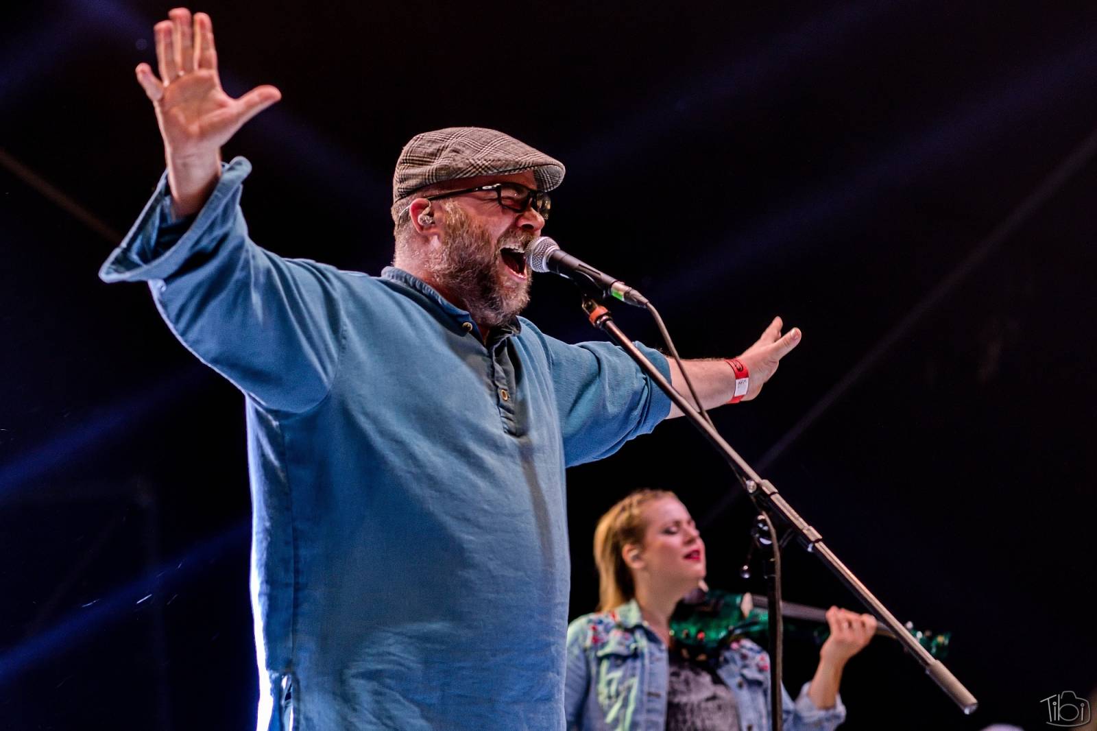 Pod skokanskými můstky v Harrachově se zpívalo. Keltská noc přivezla Tři sestry, Totální nasazení i E!E