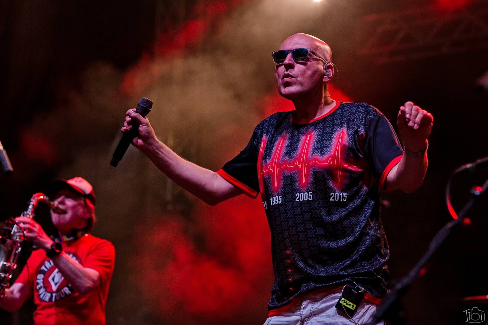 Pod skokanskými můstky v Harrachově se zpívalo. Keltská noc přivezla Tři sestry, Totální nasazení i E!E