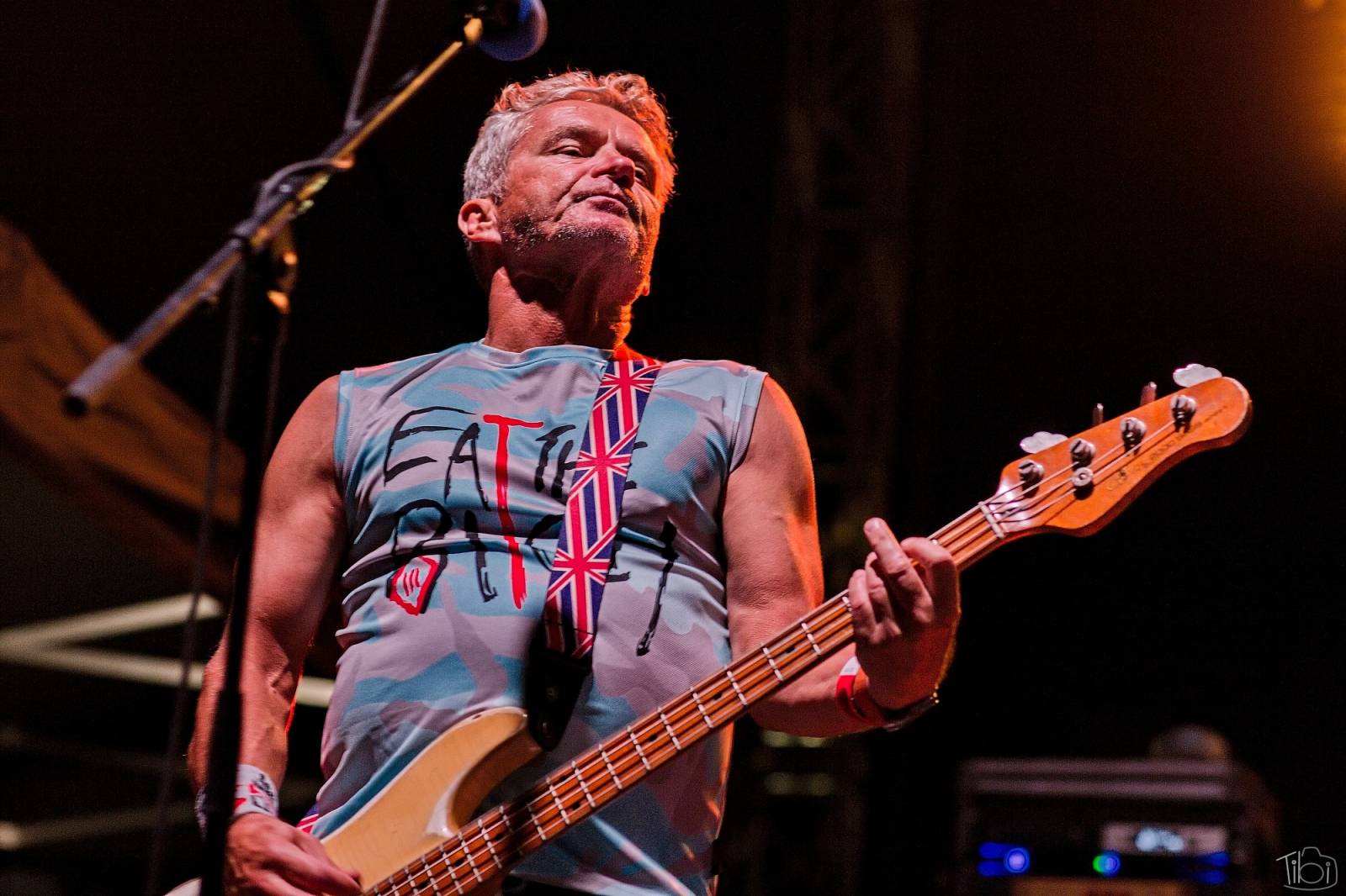 Pod skokanskými můstky v Harrachově se zpívalo. Keltská noc přivezla Tři sestry, Totální nasazení i E!E