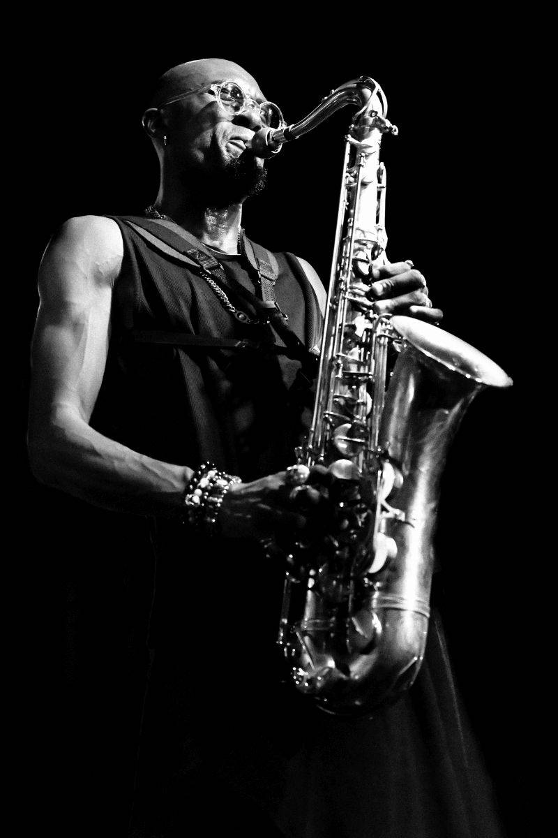 Saxofonista Isaiah Collier zavítal do pražského Jazz Docku