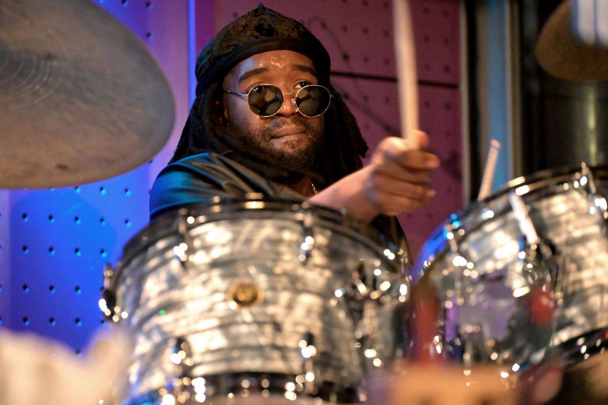 Saxofonista Isaiah Collier zavítal do pražského Jazz Docku