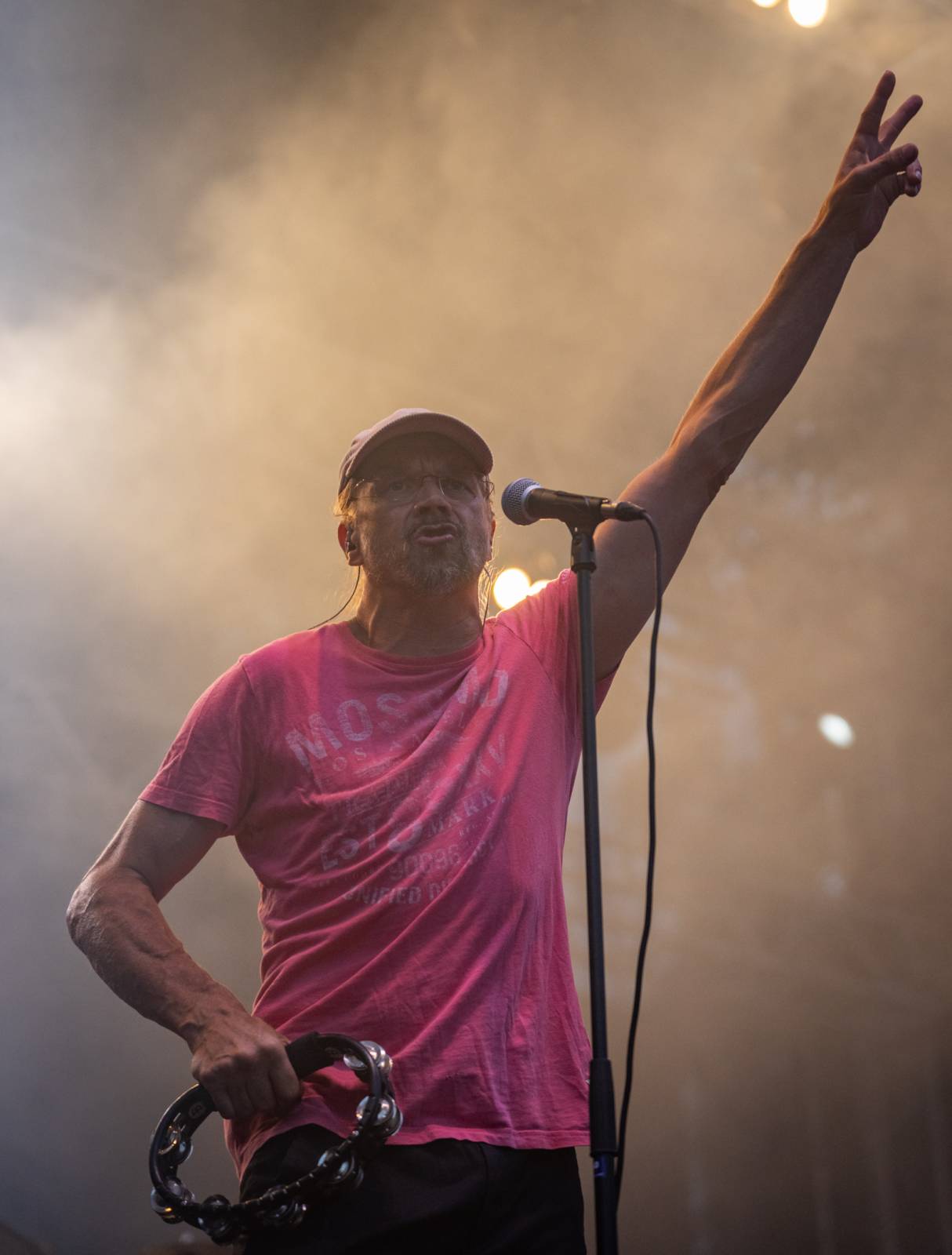 J.A.R.ům křtily v Ledárnách desku jejich děti